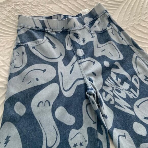 Smiley World Graphic Wide-Leg Jeans - Picture 3 of 8